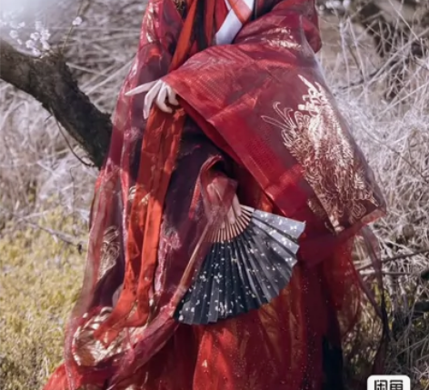 司南阁夜罗汉服，s码全套 闲鱼入的，前者穿...