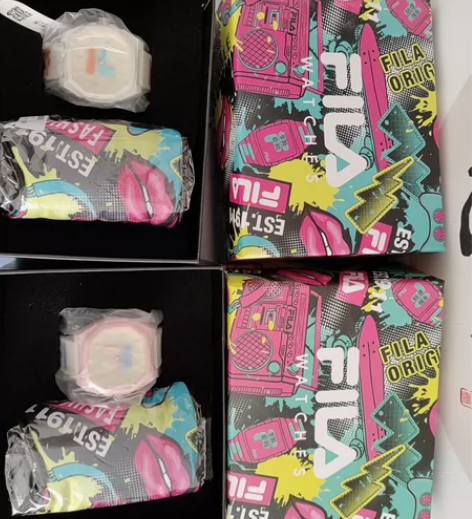 博主闲置 出全新fila手表 礼盒吊牌均在...