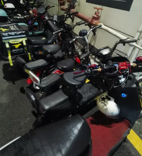 雅迪台铃电动车。自提550。 直接现场看车...