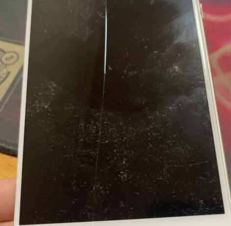 小米max2自用手机，九成新，屏幕有裂痕不...