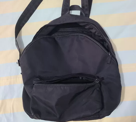 黑色超轻超薄双肩包书包旅游包 国外品牌,旅...