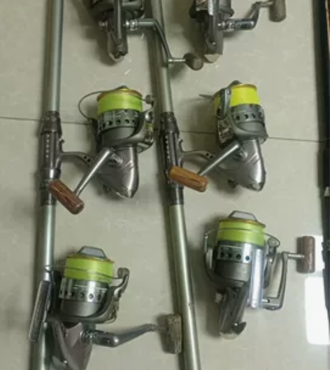 本人出售二手库钓装备，狼王墨客KF7000...