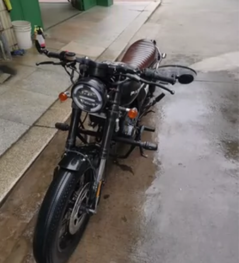 19年银钢200，一手车，4000公里，车...
