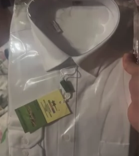 全新的衬衫小了有需要联系，就五件质量很好，...