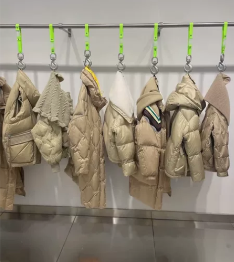 公司店铺不做了，所有品牌服装尾货都超低价处...