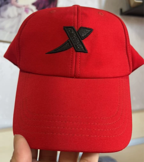 特步全新带吊牌简约棒球帽鸭舌帽帽子，前额头...