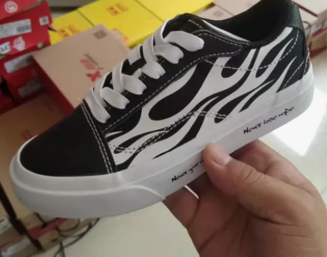 特步 运动休闲板鞋30码－40码全码全号 ...