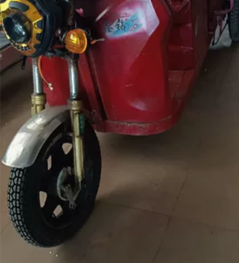 转让闲置电动三轮车，好骑得很，带个304不...