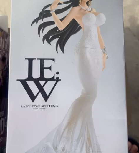 眼镜厂万代白色婚纱女帝 海贼王金猫 内袋未...
