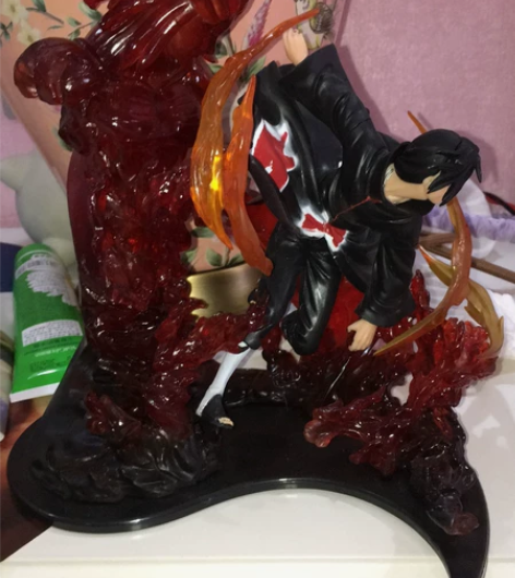 火影手办 过生日朋友送的， 不太懂 佐助鼬...