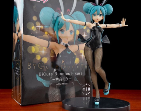 【初音未来】 兔女郎 黑兔 白兔 景品手办...