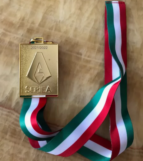 现货2022意甲AC米兰夺冠奖牌纪念品 手...