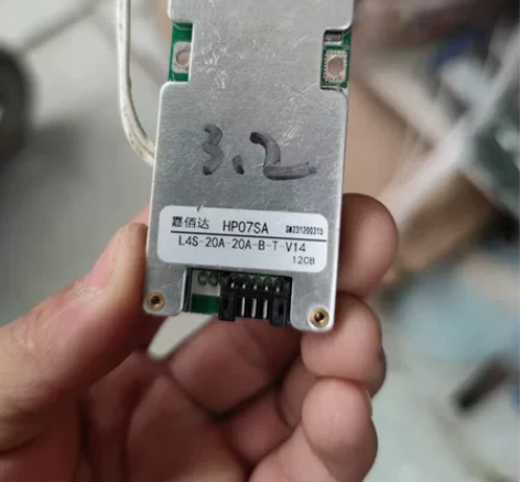 全新嘉佰达4串20安磷酸铁锂保护板，同口带...