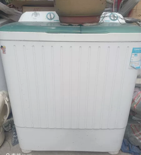 海尔双缸洗衣机 感兴趣的话点“我想要”和我...