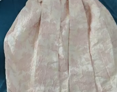 出有设计感，小众别致温柔甜美、粉色肌理感、...