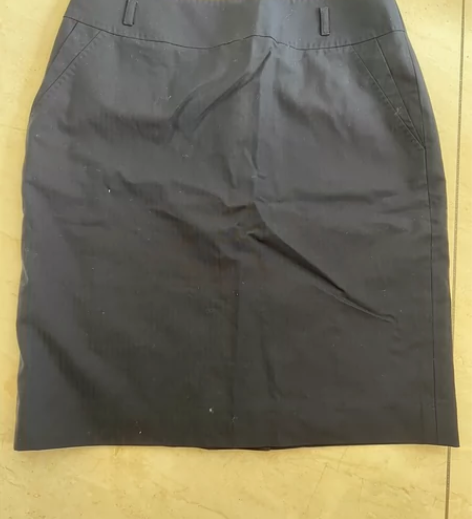 蓝色工装裙，一步裙，版型非常好非常显瘦，能...