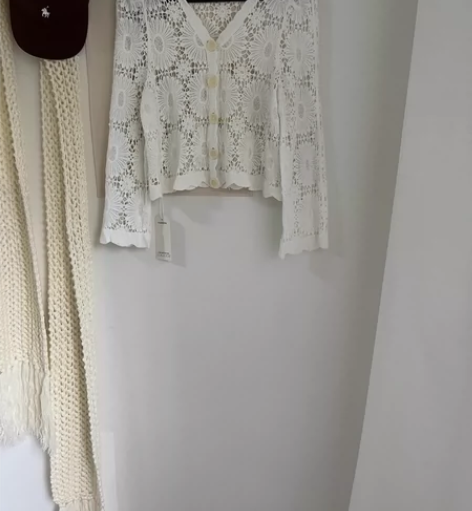 BM 风 全新白色针织开衫 百搭气质法式浪...